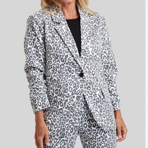 Peace of Cloth Jaime Animal‎ Print Blazer